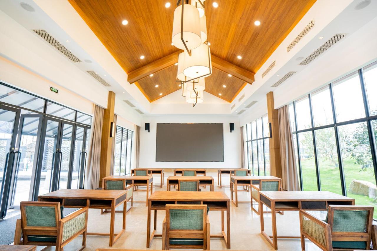 Jinling Onejoy Hotel Нанкин Экстерьер фото